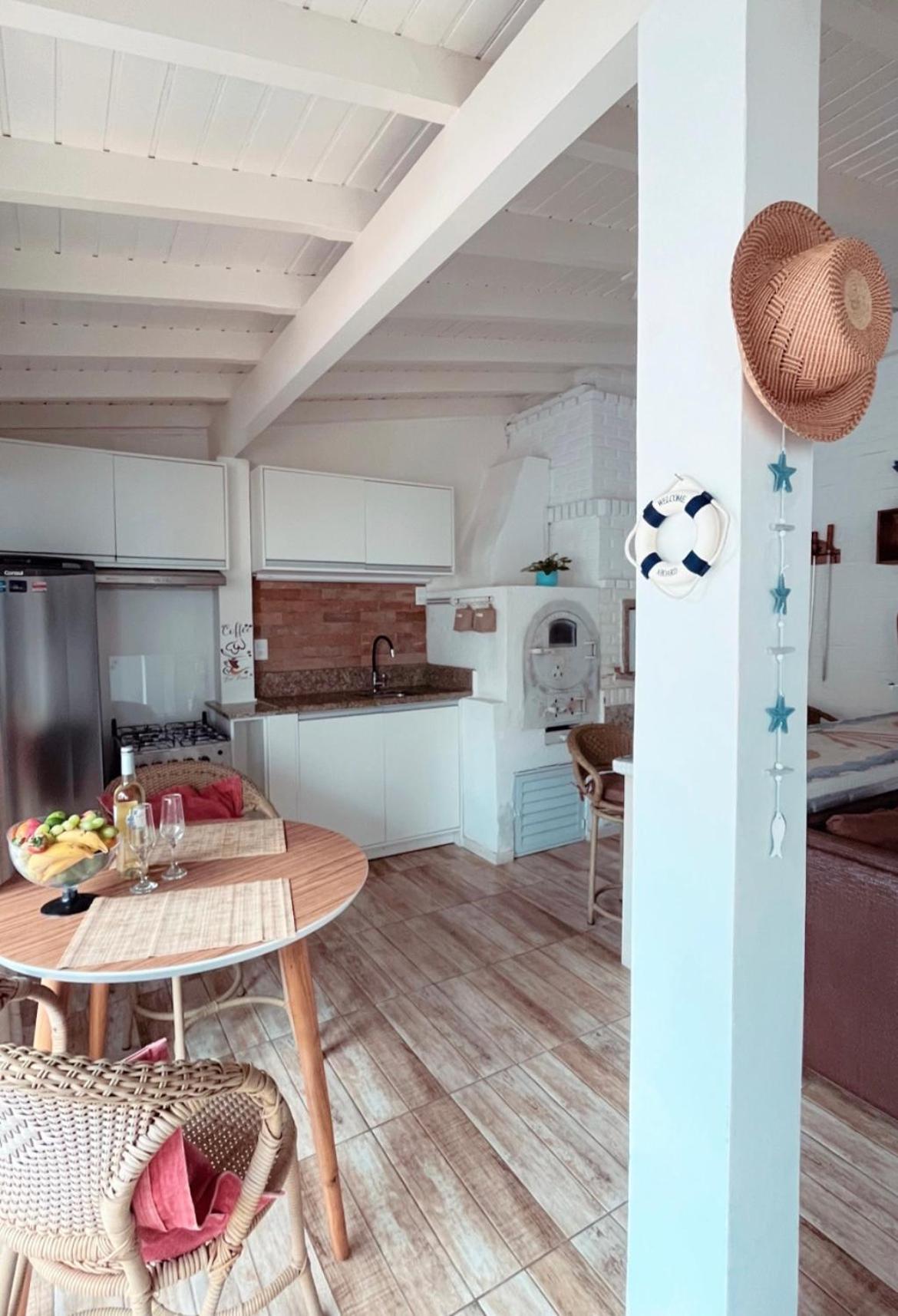 Casa com piscina e acesso a pé à Praia do Santinho Florianópolis Esterno foto