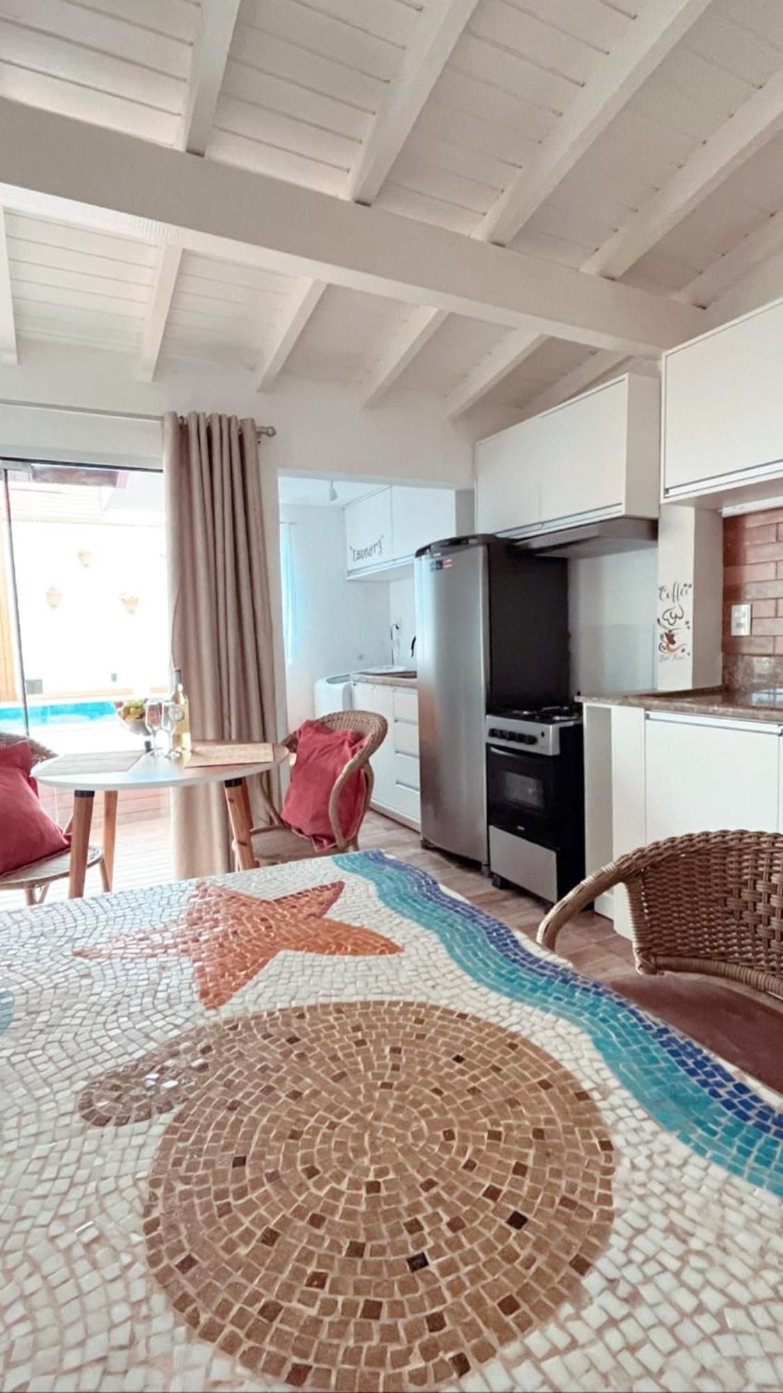 Casa com piscina e acesso a pé à Praia do Santinho Florianópolis Esterno foto